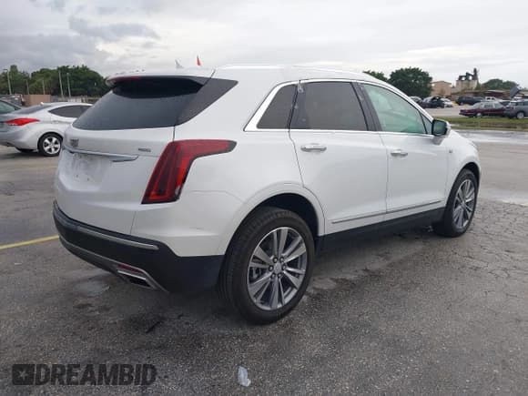 ✅ 2025 Cadillac XT5 AWD Premium Luxury • VIN: 1GYKNDRS9SZ136920 • Лот: 43252861. Опубликован ранее на IAAI с пробегом 10 789 миль. Бесплатный доступ к архиву аукционных продаж из США и подробный отчёт об истории автомобиля на DreamBid. Изображение 4.