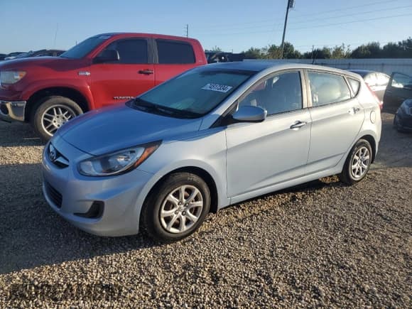 ✅ 2012 Hyundai Accent GS • VIN: KMHCT5AE4CU046421 • Лот: 74517334. Опубликован ранее на Copart с пробегом 50 525 миль. Бесплатный доступ к архиву аукционных продаж из США и подробный отчёт об истории автомобиля на DreamBid. Изображение 1.