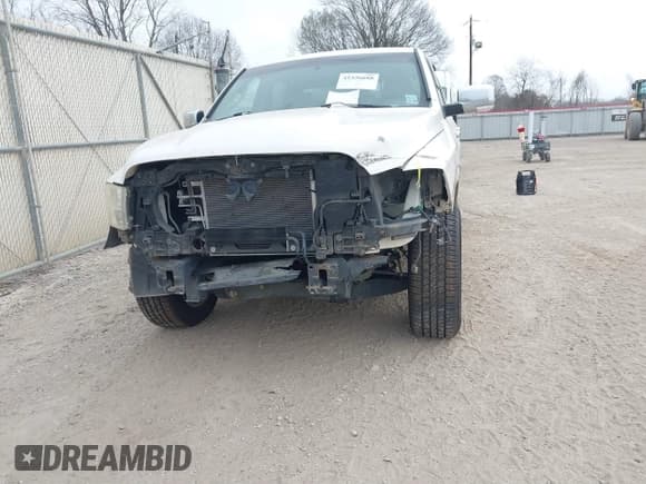 ✅ 2009 Dodge 1500 Sport • VIN: 1D3HB13T99S705378 • Lot: 41536688. Wystawiony na IAAI z przebiegiem 138 898 mil. Bezpłatny archiwum sprzedaży aukcyjnych z USA i szczegółowy raport historii pojazdu na DreamBid. Zdjęcie 6.