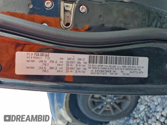 ✅ 2019 Dodge Journey SE • VIN: 3C4PDCBB4KT844678 • Lot: 95218735. Wystawiony na Copart z przebiegiem 139 055 mil. Bezpłatny archiwum sprzedaży aukcyjnych z USA i szczegółowy raport historii pojazdu na DreamBid. Zdjęcie 13.