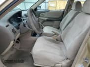 ✅ 2002 Mazda Protege DX • VIN: JM1BJ225821608503 • Lot: 53307285. Wystawiony na Copart z przebiegiem 281 283 mil. Bezpłatny archiwum sprzedaży aukcyjnych z USA i szczegółowy raport historii pojazdu na DreamBid. Zdjęcie 7.