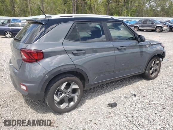 ✅ 2024 Hyundai Venue Limited • VIN: KMHRC8A39RU328167 • Lot: 51898845. Listed on Copart with 4,256 mi. Free auction sales archive from the USA and detailed vehicle history report at DreamBid. Image 3.