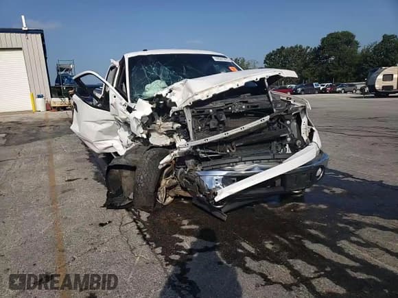 ✅ 2014 Ford F-150 XL • VIN: 1FTFW1ETXEFA14025 • Lot: 69587265. Wystawiony na Copart z przebiegiem 215 500 mil. Bezpłatny archiwum sprzedaży aukcyjnych z USA i szczegółowy raport historii pojazdu na DreamBid. Zdjęcie 13.