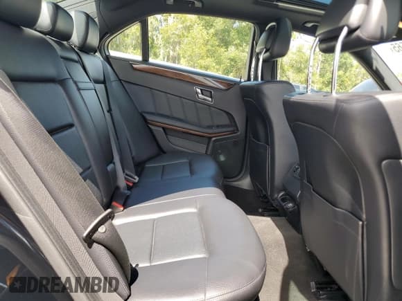 ✅ 2011 Mercedes-Benz E 350 Sport • VIN: WDDHF5GB4BA470931 • Lot: 82441565. Wystawiony na Copart z przebiegiem 259 097 mil. Bezpłatny archiwum sprzedaży aukcyjnych z USA i szczegółowy raport historii pojazdu na DreamBid. Zdjęcie 10.