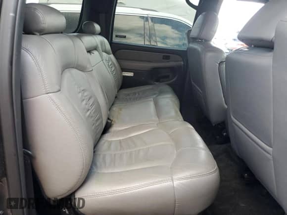 2001 Chevrolet Suburban LT with VIN 3GNGK26G51G249746, listed as a Copart auction lot 79279034 with 182,860 mi miles and Non repairable. Bid and sale history available at DreamBid. Image 11.