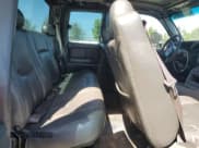 ✅ 2002 Chevrolet Silverado 2500HD LS • VIN: 1GCHK29U12E136559 • Lot: 59023365. Wystawiony na Copart z przebiegiem 274 974 mil. Bezpłatny archiwum sprzedaży aukcyjnych z USA i szczegółowy raport historii pojazdu na DreamBid. Zdjęcie 10.