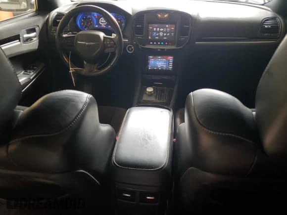 ✅ 2017 Chrysler 300 S • VIN: 2C3CCABG1HH557967 • Lot: 89486885. Listed on Copart with 73,660 mi. Free auction sales archive from the USA and detailed vehicle history report at DreamBid. Image 8.