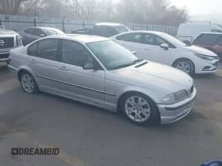 1999 BMW 3 Series 323i с VIN WBAAM3331XCD55039, выставлен на аукционе IAAI как лот 41884968 с пробегом 187 106 миль миль и . История ставок и продаж доступна на DreamBid. Изображение 1.