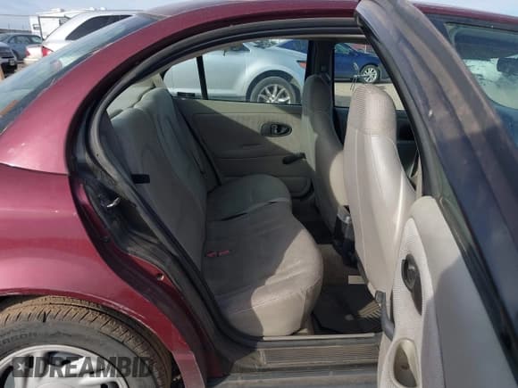 ✅ 2002 Saturn SL • VIN: 1G8ZF52822Z165725 • Lot: 43860858. Listed on IAAI with 191,469 mi. Free auction sales archive from the USA and detailed vehicle history report at DreamBid. Image 8.