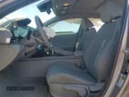 ✅ 2025 Hyundai Elantra SEL Convenience • VIN: KMHLS4DGXSU927584 • Lot: 80454775. Wystawiony na Copart z przebiegiem 941 mil. Bezpłatny archiwum sprzedaży aukcyjnych z USA i szczegółowy raport historii pojazdu na DreamBid. Zdjęcie 7.