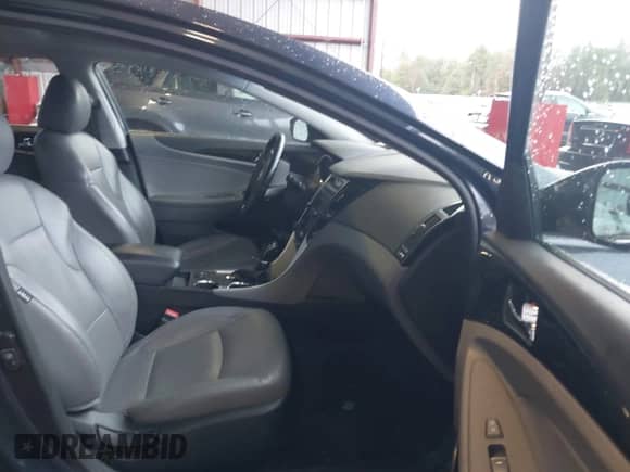 2014 Hyundai Sonata Limited с VIN 5NPEC4AC2EH894476, выставлен на аукционе IAAI как лот 43581343 с пробегом 90 177 миль миль и . История ставок и продаж доступна на DreamBid. Изображение 5.