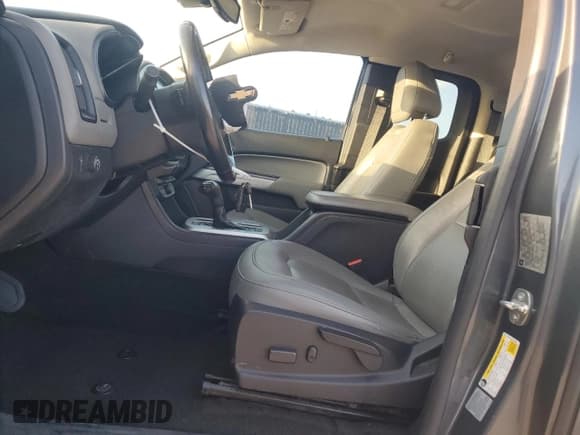 ✅ 2017 Chevrolet Colorado 2WD LT • VIN: 1GCHSCEA9H1246812 • Lot: 67727885. Wystawiony na Copart z przebiegiem 54 663 mil. Bezpłatny archiwum sprzedaży aukcyjnych z USA i szczegółowy raport historii pojazdu na DreamBid. Zdjęcie 7.