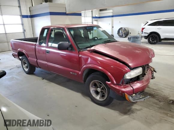 ✅ 1999 Chevrolet S-10 LS • VIN: 1GCCS19X9XK105017 • Лот: 81113464. Опубликован ранее на Copart с пробегом 210 892 миль. Бесплатный доступ к архиву аукционных продаж из США и подробный отчёт об истории автомобиля на DreamBid. Изображение 4.