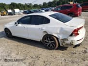 ✅ 2019 Volvo S60 Momentum • VIN: 7JR102FK2KG009996 • Lot: 63184683. Wystawiony na Copart z przebiegiem 62 701 mil. Bezpłatny archiwum sprzedaży aukcyjnych z USA i szczegółowy raport historii pojazdu na DreamBid. Zdjęcie 2.