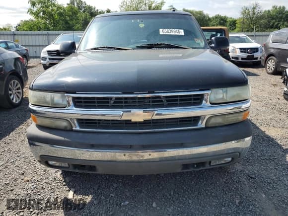 ✅ 2002 Chevrolet Suburban Z71 • VIN: 3GNFK16Z92G328507 • Лот: 65839945. Опубликован ранее на Copart с пробегом 235 047 миль. Бесплатный доступ к архиву аукционных продаж из США и подробный отчёт об истории автомобиля на DreamBid. Изображение 5.