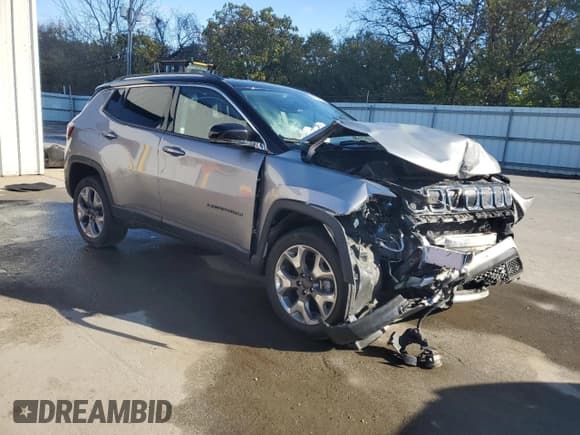 ✅ 2022 Jeep Compass Limited • VIN: 3C4NJDCB8NT113390 • Лот: 87378775. Опубликован ранее на Copart с пробегом 15 414 миль. Бесплатный доступ к архиву аукционных продаж из США и подробный отчёт об истории автомобиля на DreamBid. Изображение 4.