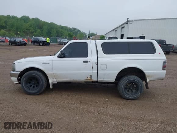 ✅ 1999 Ford Ranger XL • VIN: 1FTYR10CXXUA03788 • Lot: 42308450. Listed on IAAI with 236,338 mi. Free auction sales archive from the USA and detailed vehicle history report at DreamBid. Image 15.