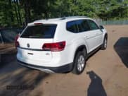 ✅ 2018 Volkswagen Atlas SE • VIN: 1V2LR2CA0JC520538 • Lot: 42862283. Wystawiony na IAAI z przebiegiem 119 258 mil. Bezpłatny archiwum sprzedaży aukcyjnych z USA i szczegółowy raport historii pojazdu na DreamBid. Zdjęcie 4.