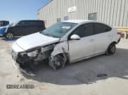✅ 2022 Hyundai Accent SE • VIN: 3KPC24A65NE175358 • Лот: 48689725. Опубликован ранее на Copart с пробегом 59 136 миль. Бесплатный доступ к архиву аукционных продаж из США и подробный отчёт об истории автомобиля на DreamBid. Изображение 1.
