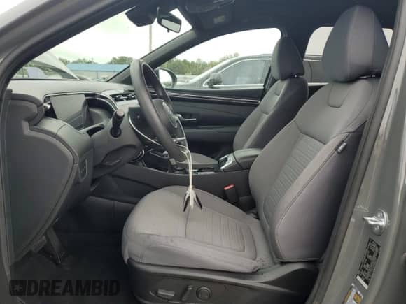 2024 Hyundai Santa Cruz SEL с VIN 5NTJC4AE9RH080932, выставлен на аукционе Copart как лот 80048424 с пробегом 11 370 миль миль и Списание • Salvage title. История ставок и продаж доступна на DreamBid. Изображение 7.