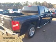 ✅ 2007 Chevrolet Silverado 1500 1LT • VIN: 3GCEC13J27G501078 • Lot: 41660302. Wystawiony na IAAI z przebiegiem 203 791 mil. Bezpłatny archiwum sprzedaży aukcyjnych z USA i szczegółowy raport historii pojazdu na DreamBid. Zdjęcie 4.