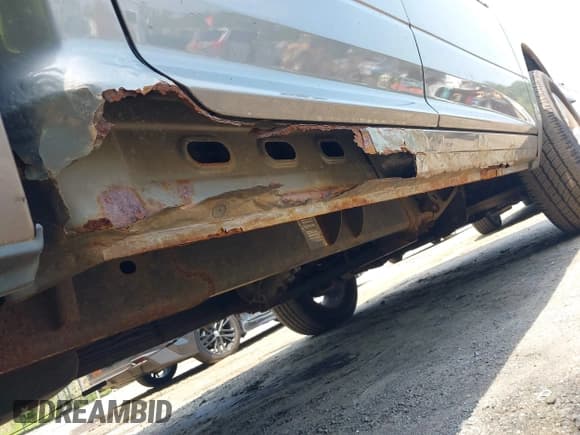 ✅ 2009 Dodge 1500 TRX • VIN: 1D3HV18P29S781642 • Lot: 42861859. Listed on IAAI with 188,678 mi. Free auction sales archive from the USA and detailed vehicle history report at DreamBid. Image 21.