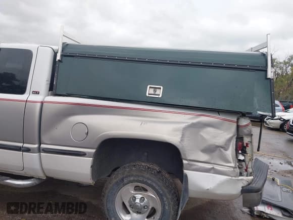 ✅ 1998 Dodge 1500 • VIN: 1B7HF13Y6WJ115956 • Лот: 43548056. Опубликован ранее на IAAI с пробегом 175 510 миль. Бесплатный доступ к архиву аукционных продаж из США и подробный отчёт об истории автомобиля на DreamBid. Изображение 19.