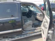 ✅ 2003 GMC Yukon XL SLT • VIN: 1GKFK16ZX3J222273 • Lot: 42388388. Wystawiony na IAAI z przebiegiem 232 982 mil. Bezpłatny archiwum sprzedaży aukcyjnych z USA i szczegółowy raport historii pojazdu na DreamBid. Zdjęcie 5.