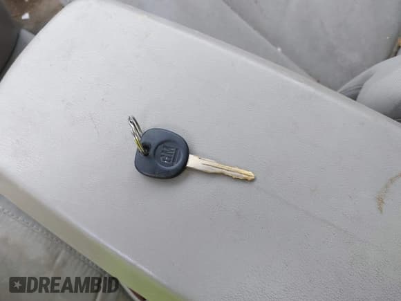 ✅ 2006 Chevrolet Equinox LT • VIN: 2CNDL63F166023522 • Лот: 42389852. Опубликован ранее на IAAI с пробегом 203 362 миль. Бесплатный доступ к архиву аукционных продаж из США и подробный отчёт об истории автомобиля на DreamBid. Изображение 11.