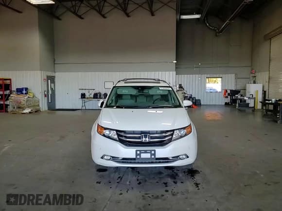 ✅ 2014 Honda Odyssey Touring • VIN: 5FNRL5H92EB024775 • Lot: 91608255. Listed on Copart with 167,473 mi. Free auction sales archive from the USA and detailed vehicle history report at DreamBid. Image 14.