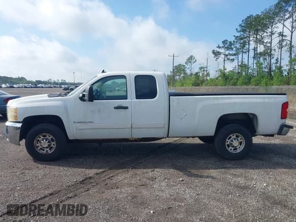 ✅ 2008 Chevrolet Silverado 2500HD • VIN: 1GBHK29668E192575 • Lot: 41925115. Wystawiony na IAAI z przebiegiem 241 278 mil. Bezpłatny archiwum sprzedaży aukcyjnych z USA i szczegółowy raport historii pojazdu na DreamBid. Zdjęcie 14.