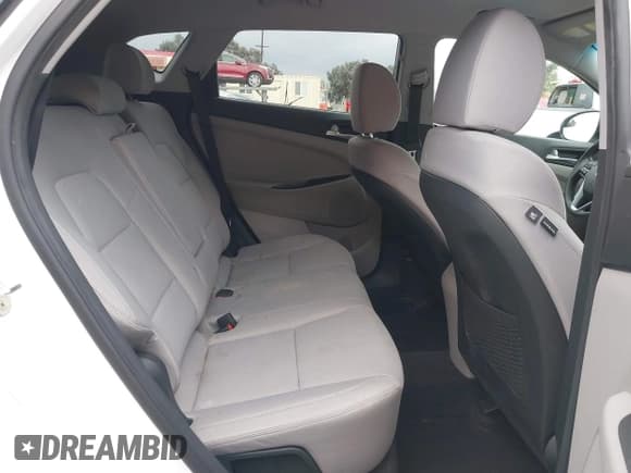 ✅ 2021 Hyundai Tucson SE • VIN: KM8J23A40MU286248 • Lot: 43329243. Wystawiony na IAAI z przebiegiem 55 481 mil. Bezpłatny archiwum sprzedaży aukcyjnych z USA i szczegółowy raport historii pojazdu na DreamBid. Zdjęcie 8.