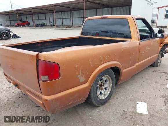 ✅ 1997 Chevrolet S-10 • VIN: 1GCCS14X5VK200131 • Лот: 41712981. Опубликован ранее на IAAI с пробегом 152 607 миль. Бесплатный доступ к архиву аукционных продаж из США и подробный отчёт об истории автомобиля на DreamBid. Изображение 4.