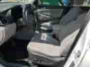 2019 Hyundai Tucson SEL z VIN KM8J33AL9KU971009, wystawiony jako Copart lot #68892695 z przebiegiem 122 020 mil mil oraz Czysty tytuł • Clean title. Historia ofert i sprzedaży dostępna na DreamBid. Obrazek 7.