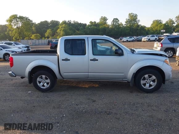 ✅ 2012 Nissan Frontier SV • VIN: 1N6AD0EV6CC449681 • Lot: 42790225. Wystawiony na IAAI z przebiegiem 136 176 mil. Bezpłatny archiwum sprzedaży aukcyjnych z USA i szczegółowy raport historii pojazdu na DreamBid. Zdjęcie 13.