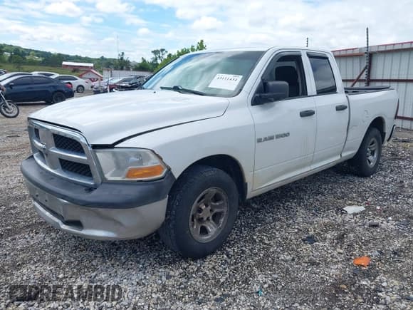 ✅ 2012 Ram 1500 ST • VIN: 1C6RD6FP3CS193358 • Lot: 43111434. Wystawiony na IAAI z przebiegiem 238 618 mil. Bezpłatny archiwum sprzedaży aukcyjnych z USA i szczegółowy raport historii pojazdu na DreamBid. Zdjęcie 2.