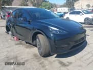 ✅ 2025 Tesla Model Y Long Range • VIN: 7SAYGDED5SF248415 • Лот: 43464829. Опубликован ранее на IAAI с пробегом 18 306 миль. Бесплатный доступ к архиву аукционных продаж из США и подробный отчёт об истории автомобиля на DreamBid. Изображение 1.