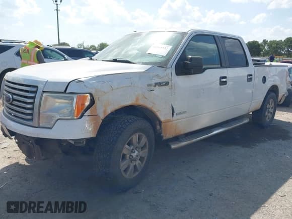 ✅ 2011 Ford F-150 XLT • VIN: 1FTFW1CT2BKD64769 • Lot: 42564533. Wystawiony na IAAI z przebiegiem 360 528 mil. Bezpłatny archiwum sprzedaży aukcyjnych z USA i szczegółowy raport historii pojazdu na DreamBid. Zdjęcie 21.