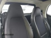 ✅ 2009 Smart fortwo Pure • VIN: WMEEJ31X99K209322 • Lot: 42465179. Listed on IAAI with 75,730 mi. Free auction sales archive from the USA and detailed vehicle history report at DreamBid. Image 8.