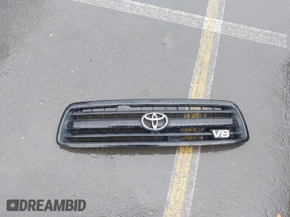 ✅ 2002 Toyota Tundra Limited • VIN: 5TBRT38142S304891 • Lot: 43691813. Listed on IAAI with 226,082 mi. Free auction sales archive from the USA and detailed vehicle history report at DreamBid. Image 12.