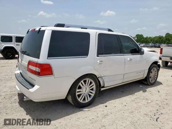 ✅ 2009 Lincoln Navigator • VIN: 5LMFU27599EJ02238 • Lot: 63526855. Listed on Copart with 224,776 mi. Free auction sales archive from the USA and detailed vehicle history report at DreamBid. Image 3.