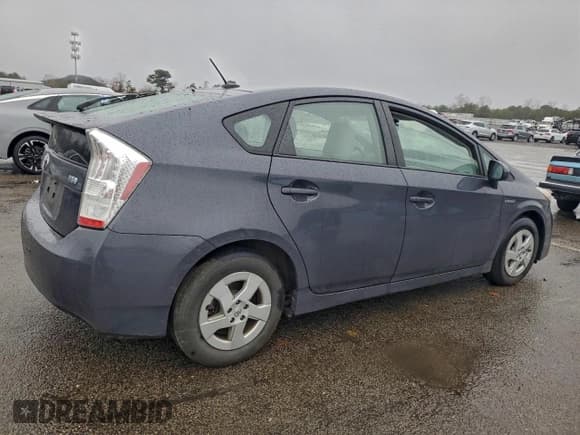 ✅ 2010 Toyota Prius III • VIN: JTDKN3DU9A5045600 • Лот: 94323975. Опубликован ранее на Copart с пробегом 200 083 миль. Бесплатный доступ к архиву аукционных продаж из США и подробный отчёт об истории автомобиля на DreamBid. Изображение 3.