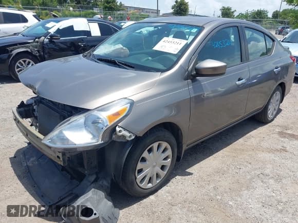 ✅ 2016 Nissan Versa S Plus • VIN: 3N1CN7AP0GL892902 • Лот: 42453211. Опубликован ранее на IAAI с пробегом 144 072 миль. Бесплатный доступ к архиву аукционных продаж из США и подробный отчёт об истории автомобиля на DreamBid. Изображение 2.