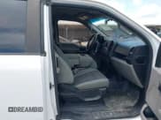 ✅ 2018 Ford F-150 XL • VIN: 1FTEX1CB3JKC44462 • Lot: 42597699. Wystawiony na IAAI z przebiegiem 165 692 mil. Bezpłatny archiwum sprzedaży aukcyjnych z USA i szczegółowy raport historii pojazdu na DreamBid. Zdjęcie 5.