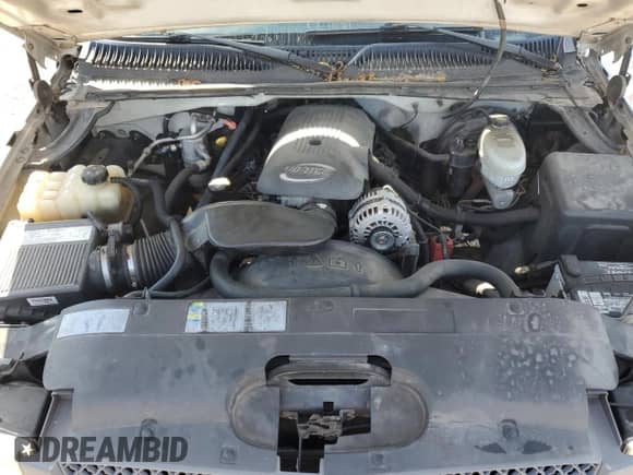 2004 Chevrolet Silverado 1500 LS z VIN 1GCEC14TX4E211982, wystawiony jako Copart lot #65004125 z przebiegiem 131 121 mil mil oraz Szkoda całkowita • Salvage title. Historia ofert i sprzedaży dostępna na DreamBid. Obrazek 11.