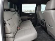 ✅ 2019 Chevrolet Silverado 1500 RST • VIN: 1GCUYEEDXKZ390834 • Lot: 71093352. Wystawiony na Copart z przebiegiem 74 092 mil. Bezpłatny archiwum sprzedaży aukcyjnych z USA i szczegółowy raport historii pojazdu na DreamBid. Zdjęcie 10.