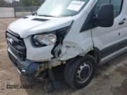 ✅ 2020 Ford Transit Passenger XL • VIN: 1FBAX2C83LKB73618 • Lot: 41454898. Wystawiony na IAAI z przebiegiem 46 327 mil. Bezpłatny archiwum sprzedaży aukcyjnych z USA i szczegółowy raport historii pojazdu na DreamBid. Zdjęcie 6.