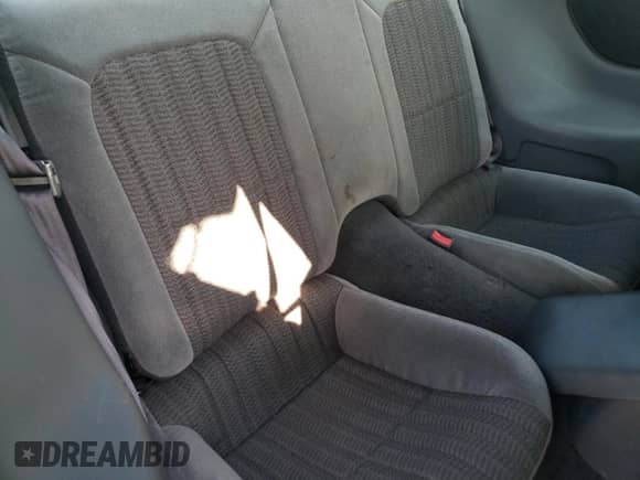 1999 Chevrolet Camaro z VIN 2G1FP22K0X2108362, wystawiony jako Copart lot #69871065 z przebiegiem 117 855 mil mil oraz Czysty tytuł • Clean title. Historia ofert i sprzedaży dostępna na DreamBid. Obrazek 10.