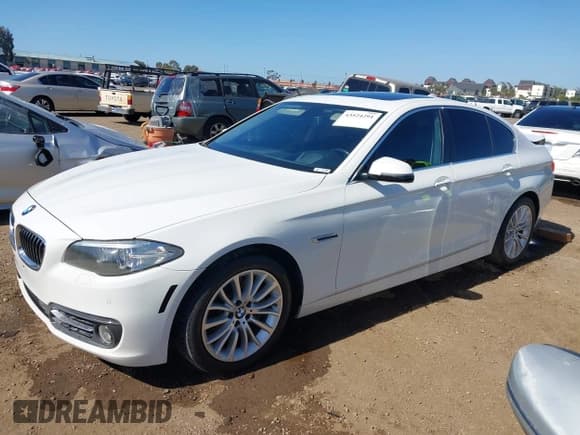 ✅ 2016 BMW 5 Series 528i • VIN: WBA5A5C57GG353101 • Lot: 43524291. Listed on IAAI with Not provided. Free auction sales archive from the USA and detailed vehicle history report at DreamBid. Image 2.