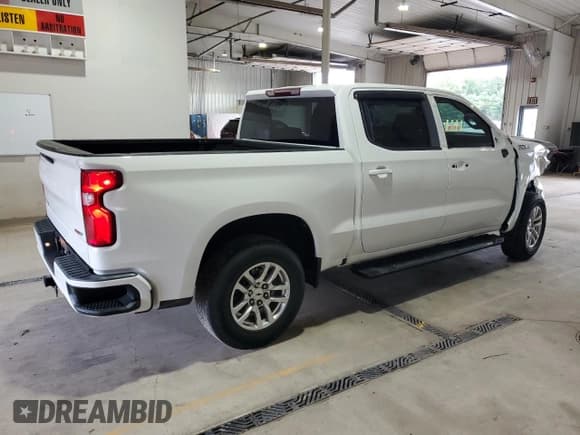 ✅ 2021 Chevrolet Silverado 1500 RST • VIN: 3GCUYEET2MG225371 • Lot: 71009395. Wystawiony na Copart z przebiegiem 114 104 mil. Bezpłatny archiwum sprzedaży aukcyjnych z USA i szczegółowy raport historii pojazdu na DreamBid. Zdjęcie 3.